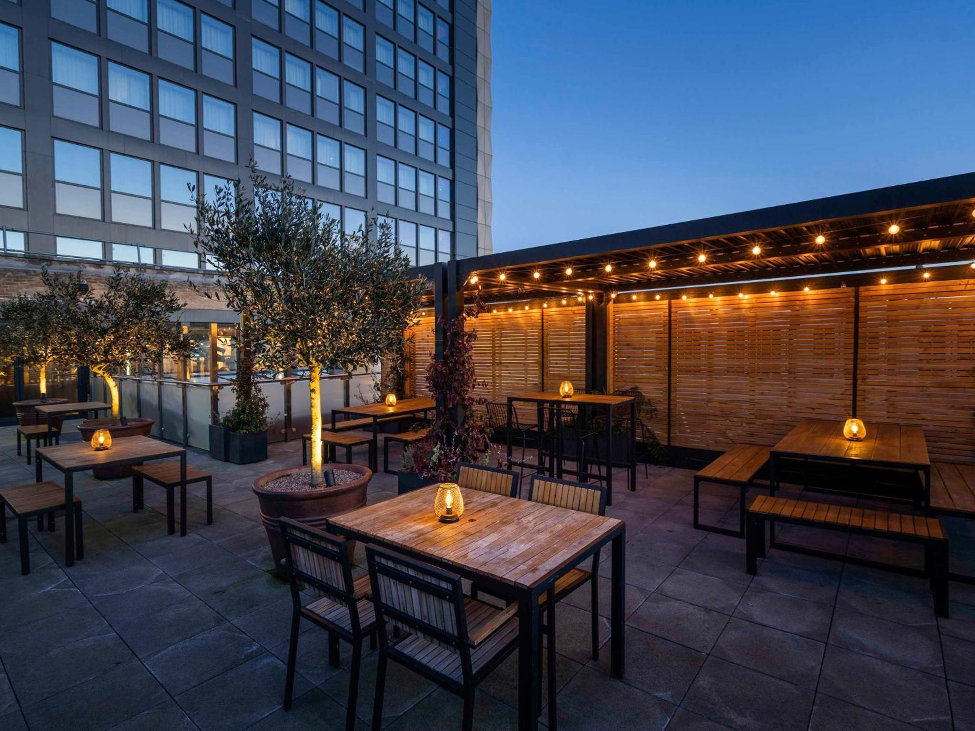 Mercure Newport Luaran gambar