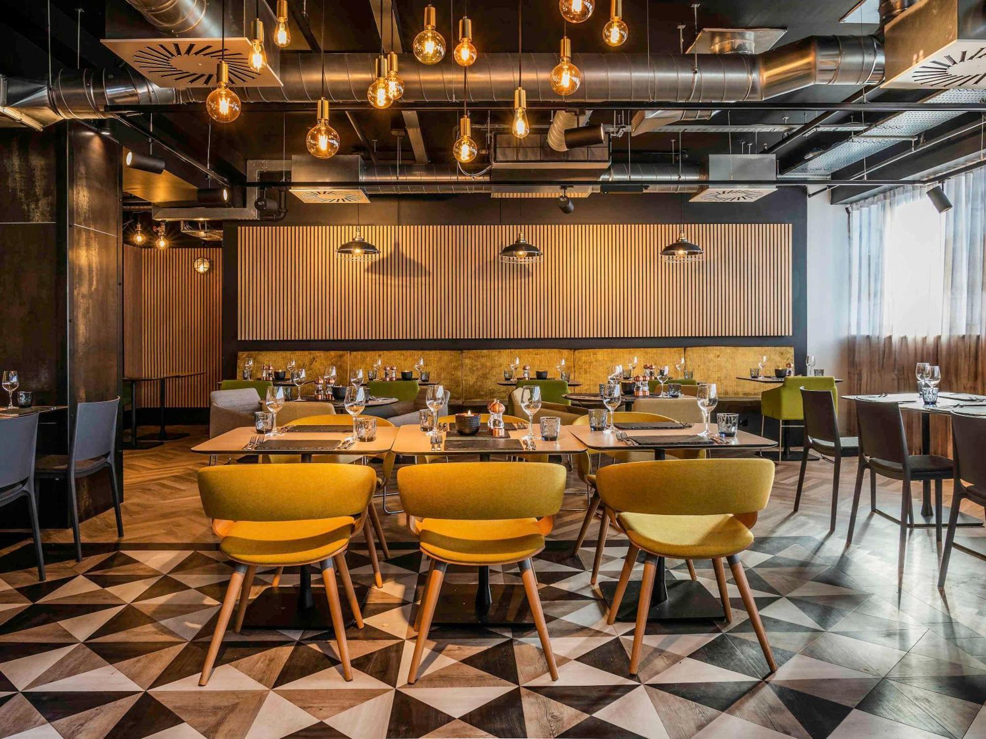 Mercure Newport Luaran gambar
