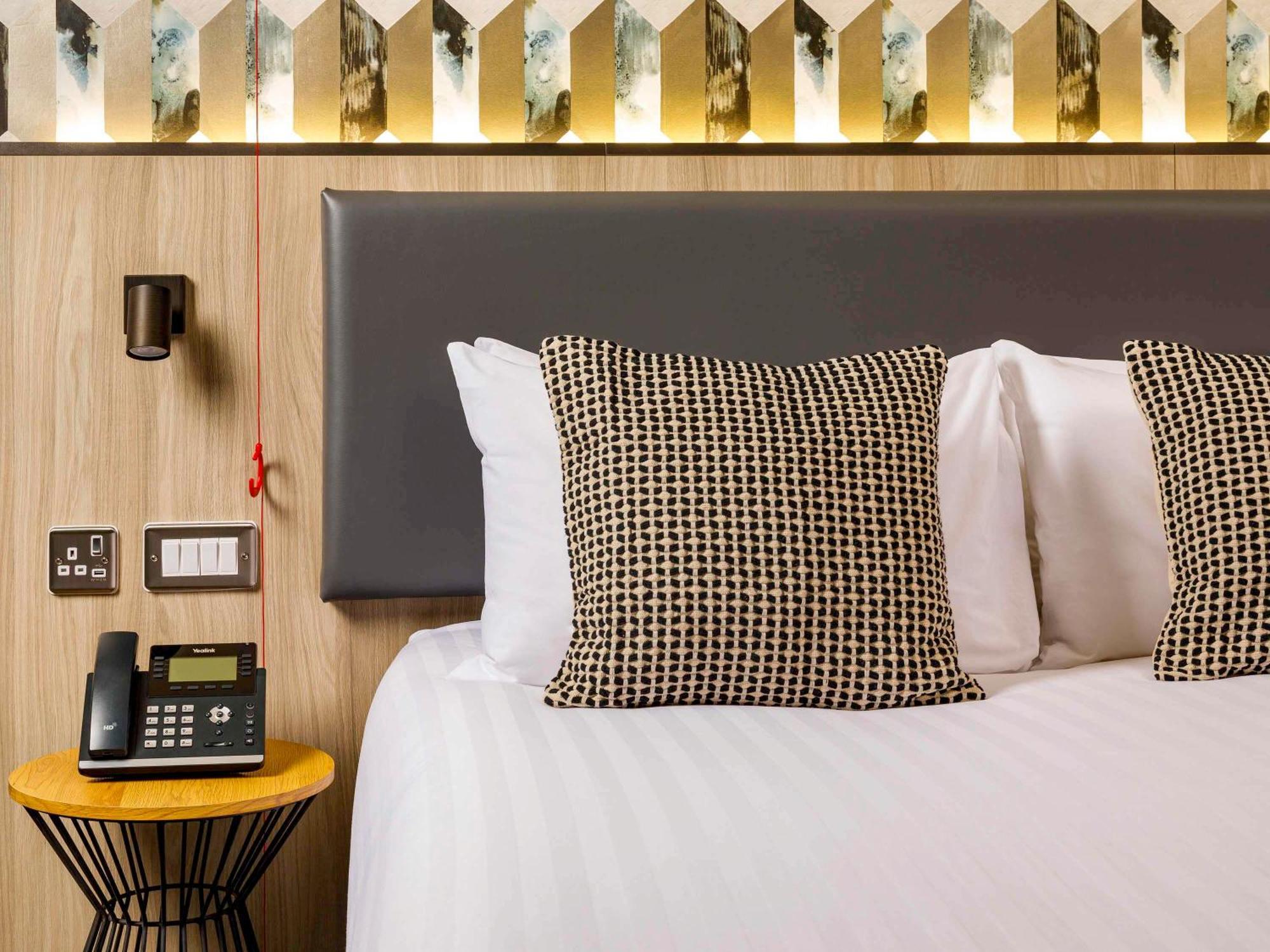 Mercure Newport Luaran gambar